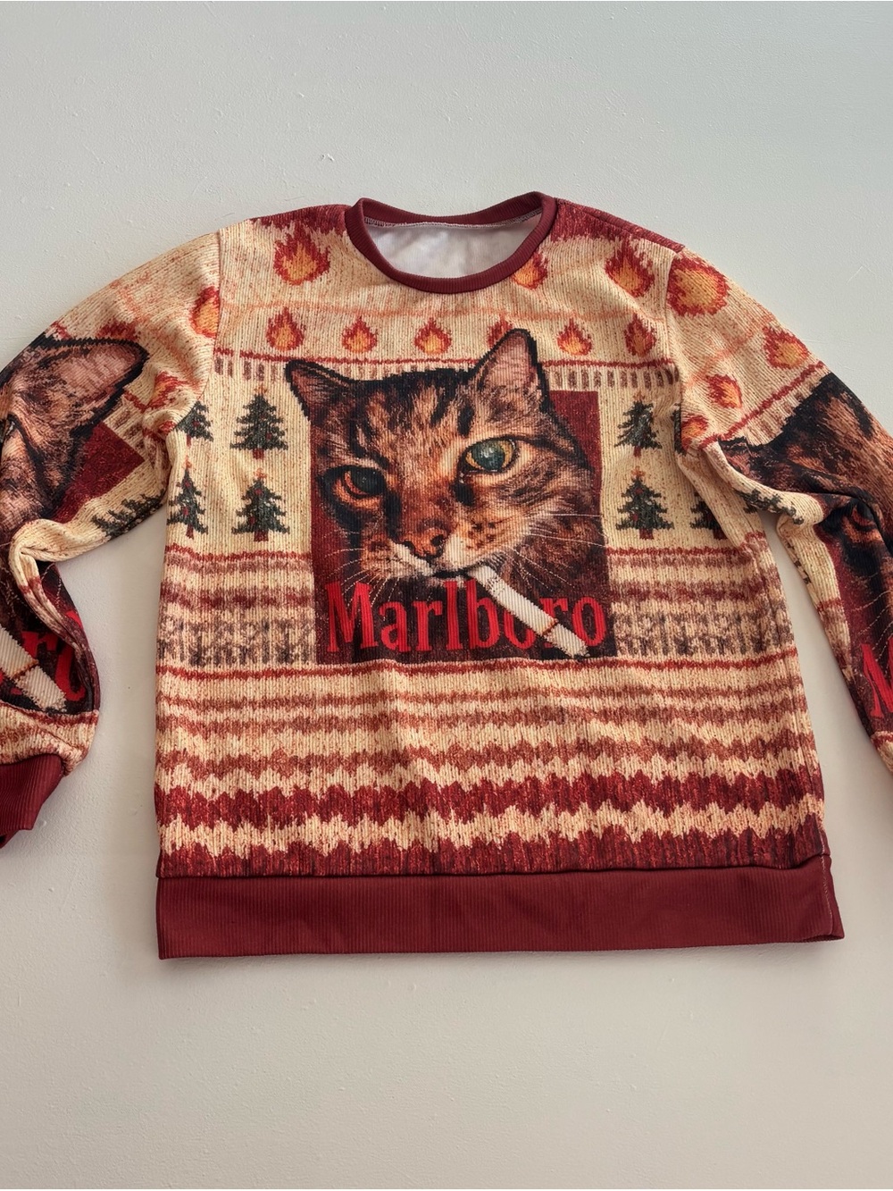 Cat Smoking Marlboro Cigarette Christmas Theme Graphic Crewneck Sweat shirt